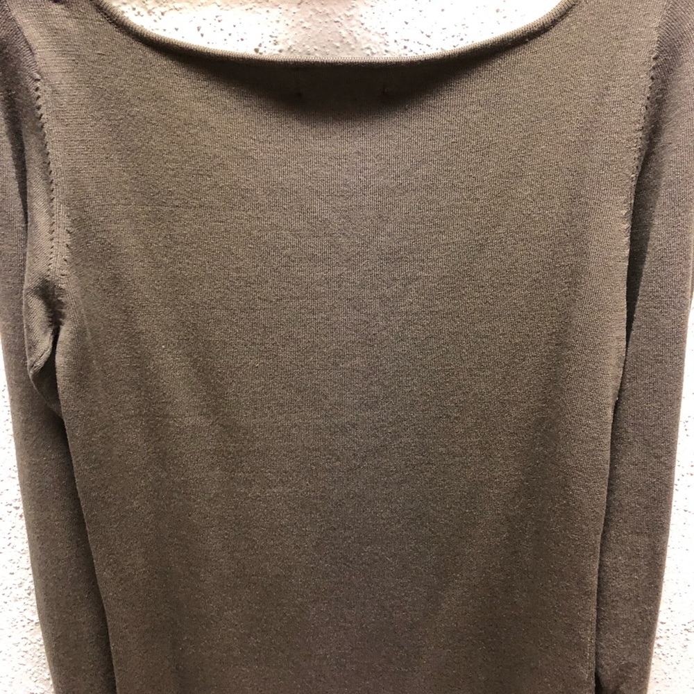 Soft sweater/long sleeve shirt never worn